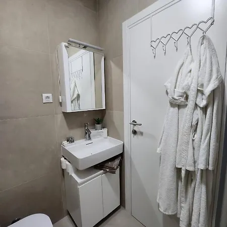 Bety, Stomorska, Solta ستومورسكا